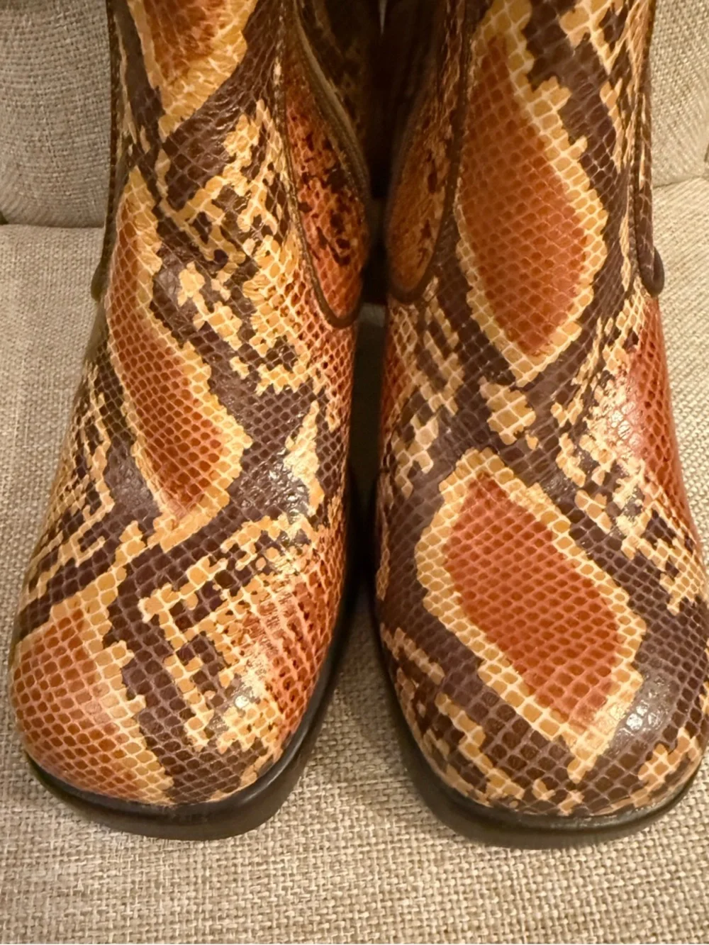 VTG Durango Boots - Brown Exterior Snakeskin Print Leather Platforms
